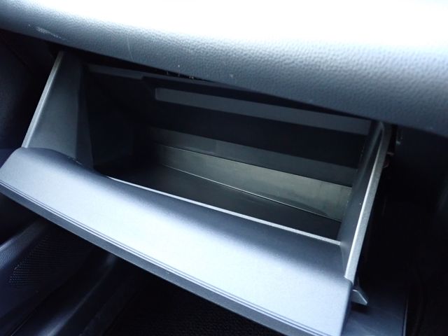 TOYOTA YARIS HYBRID 2020 Image 31