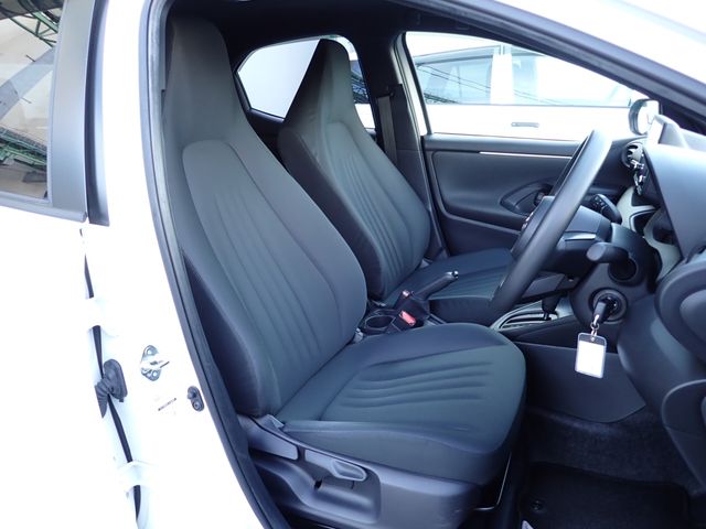 TOYOTA YARIS HYBRID 2020 Image 31