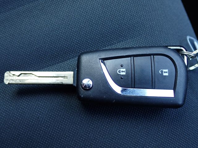 TOYOTA YARIS HYBRID 2020 Image 31