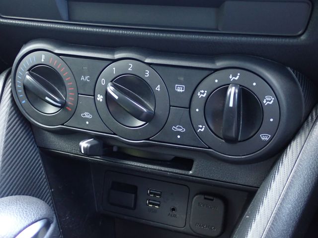 MAZDA 2 2020 Image 31