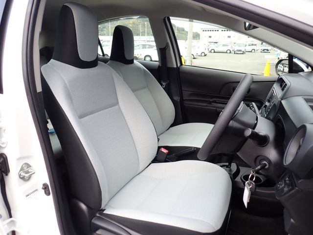 TOYOTA AQUA 2019 Image 31