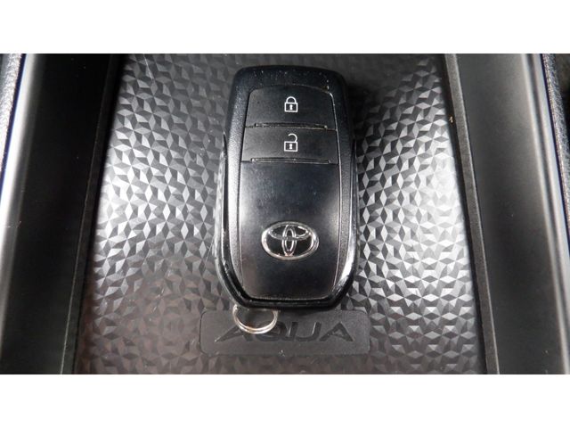 TOYOTA AQUA 2023 Image 31