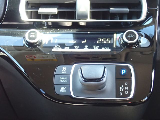 TOYOTA AQUA 2023 Image 31