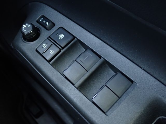 TOYOTA AQUA 2023 Image 31