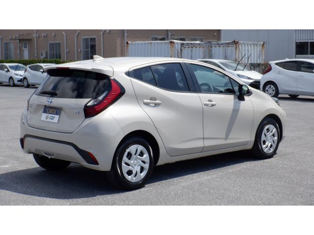 TOYOTA AQUA 2023 Image 31