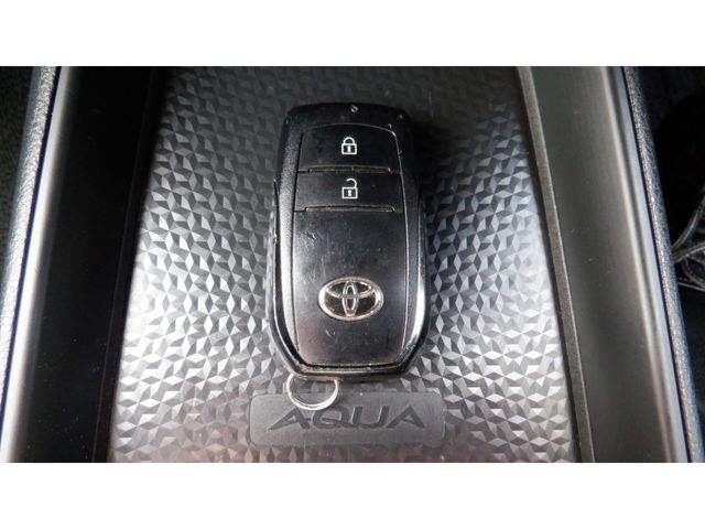TOYOTA AQUA 2023 Image 31