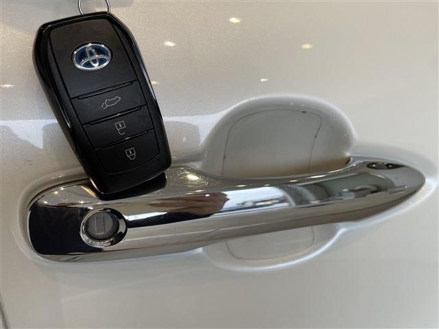 TOYOTA HARRIER HYBRID 2020 Image 31