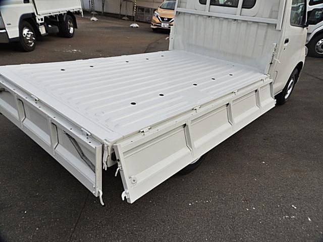 TOYOTA TOWNACE TRUCK 2WD 2023 Image 31