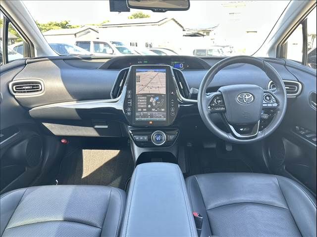 TOYOTA PRIUS PHV 2019 Image 31