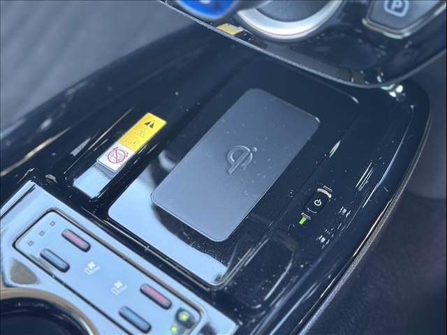 TOYOTA PRIUS PHV 2019 Image 31