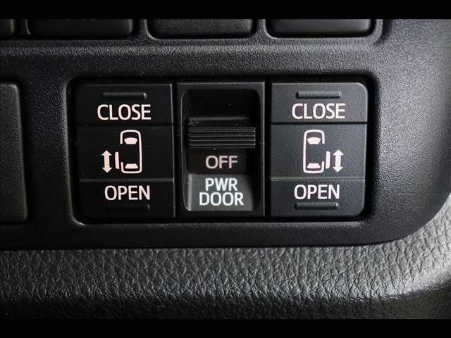 TOYOTA NOAH 2020 Image 31