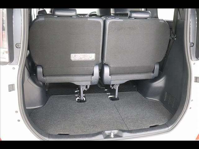 TOYOTA NOAH 2020 Image 31