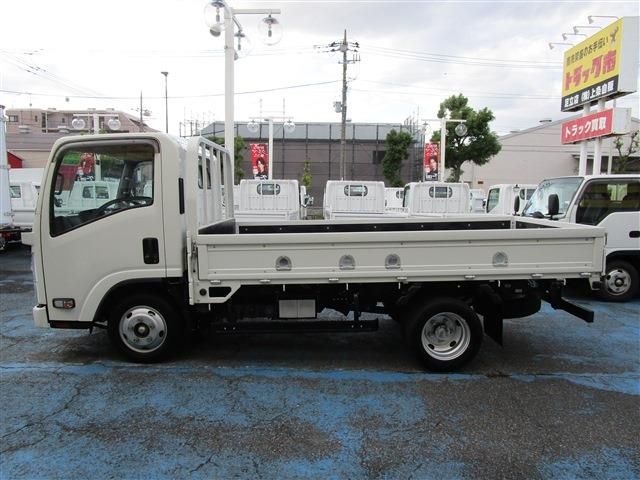 ISUZU  2018 Image 31