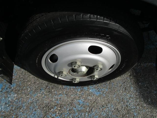 ISUZU  2018 Image 31