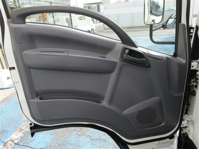 ISUZU  2018 Image 31