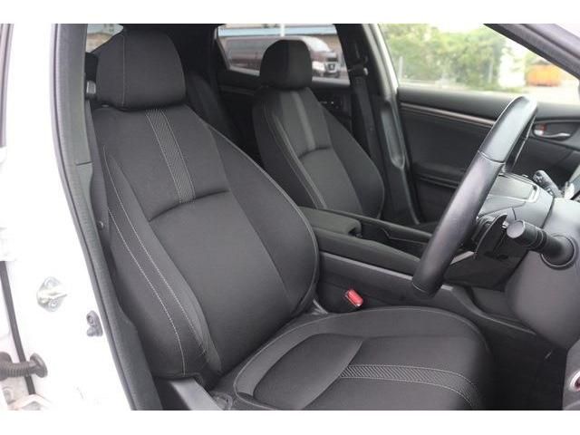 HONDA CIVIC HATCHBACK 2018 Image 31