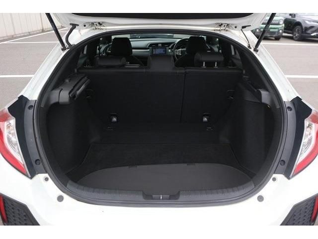 HONDA CIVIC HATCHBACK 2018 Image 31