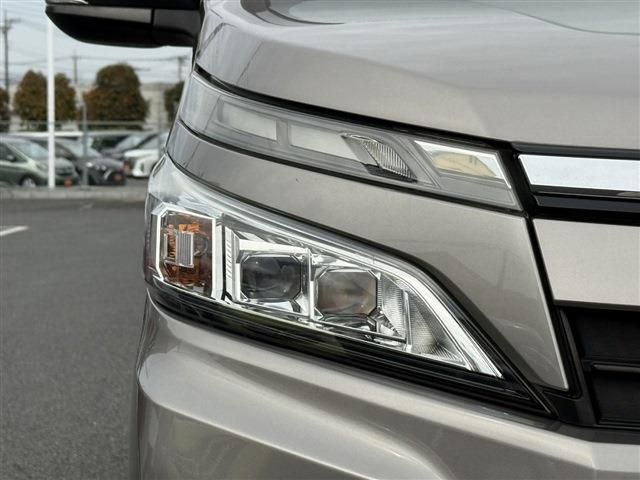 TOYOTA VOXY 2020 Image 31
