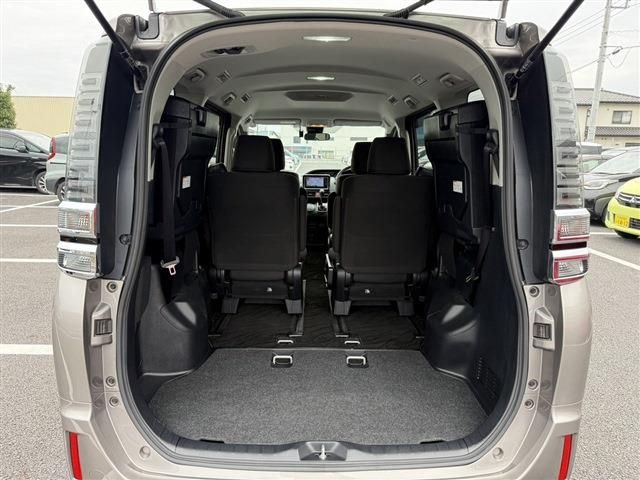 TOYOTA VOXY 2020 Image 31