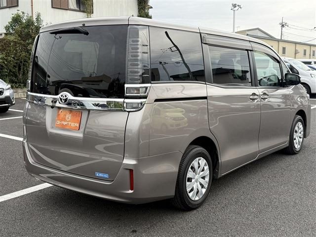 TOYOTA VOXY 2020 Image 31