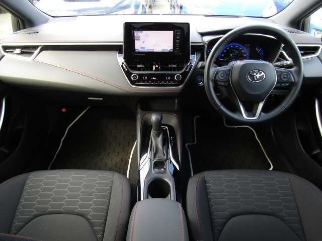 TOYOTA COROLLA SPORT HYBRID 2018 Image 31