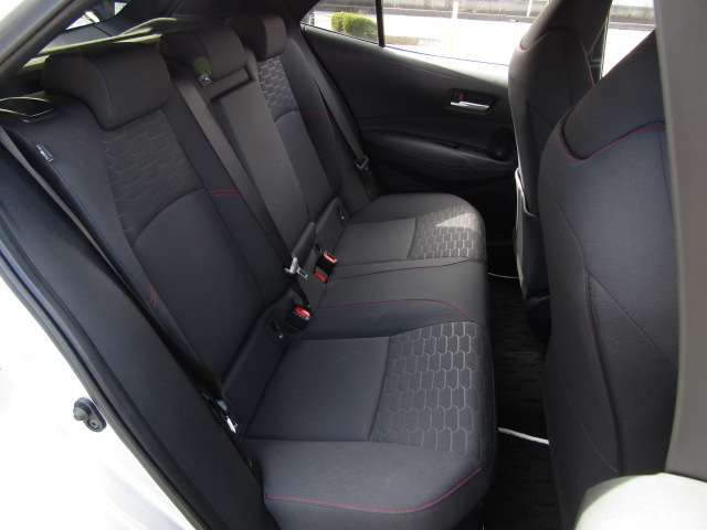 TOYOTA COROLLA SPORT HYBRID 2018 Image 31