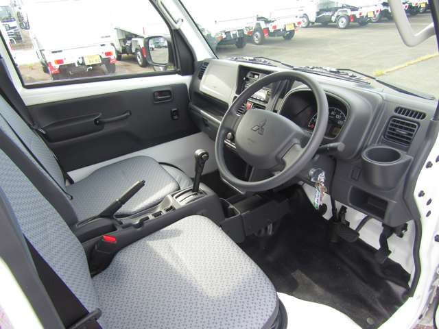 MITSUBISHI MINICAB TRUCK 2024 Image 31