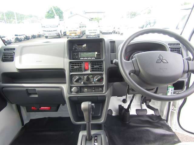 MITSUBISHI MINICAB TRUCK 2024 Image 31