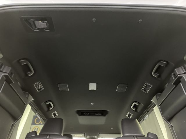 TOYOTA NOAH HYBRID 2023 Image 31