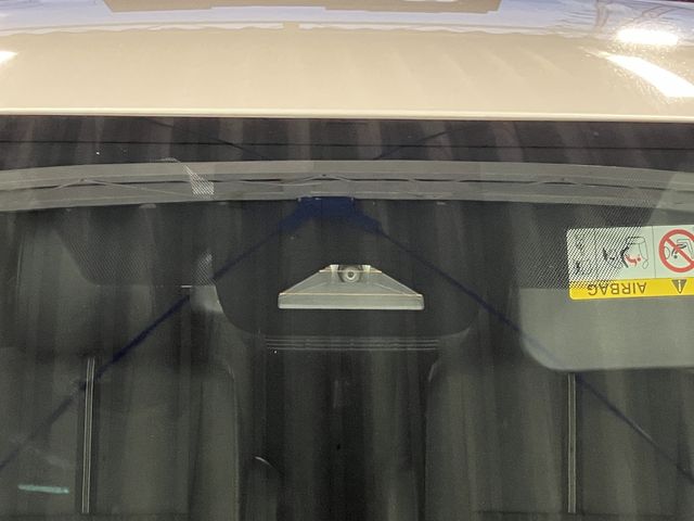 TOYOTA NOAH HYBRID 2023 Image 31