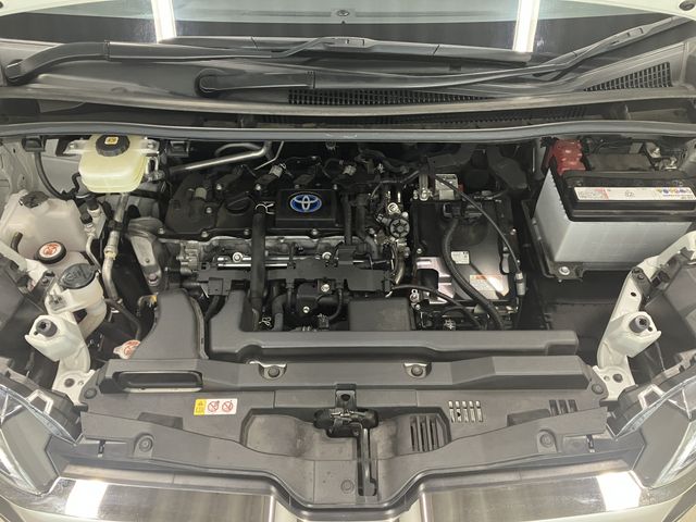 TOYOTA NOAH HYBRID 2023 Image 31