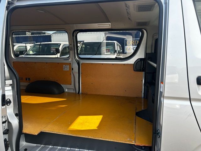 TOYOTA REGIUSACE VAN 1.15T 2019 Image 31