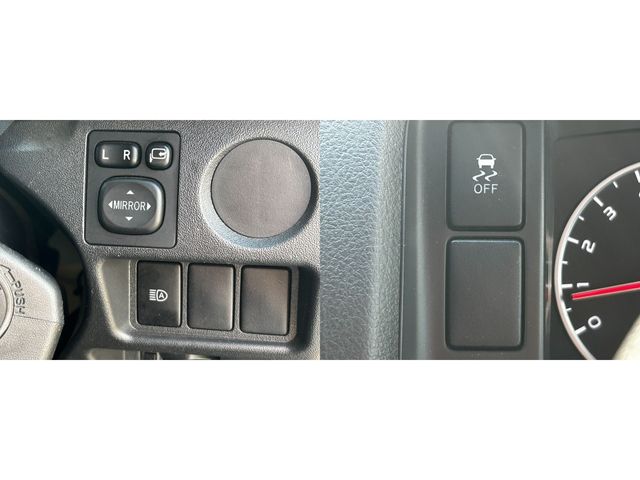 TOYOTA REGIUSACE VAN 1.15T 2019 Image 31