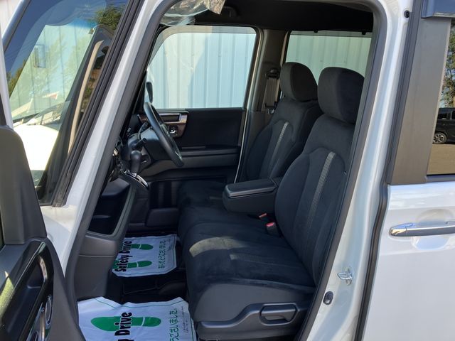 HONDA N BOX CUSTOM 4WD 2019 Image 31