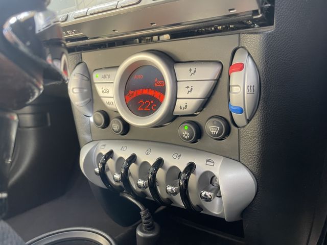 BMW MINI COOPER CLUB 2009 Image 31