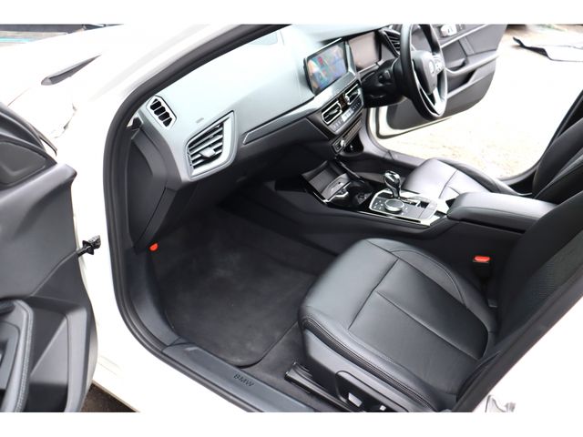 BMW 1SERIES 2020 Image 31