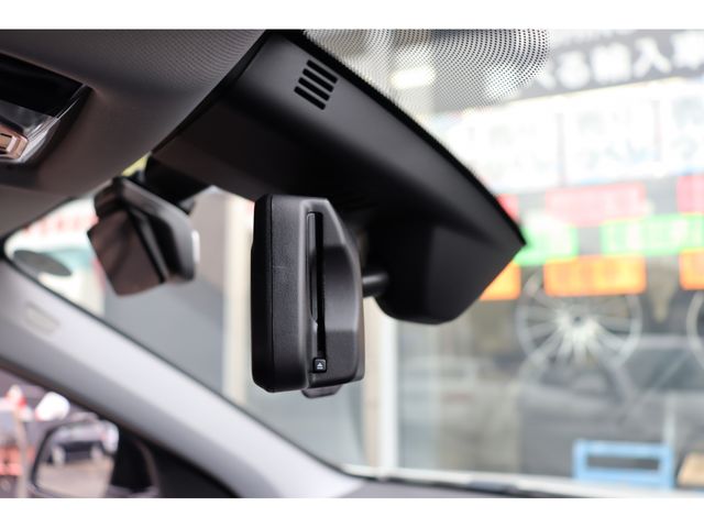 BMW 1SERIES 2020 Image 31