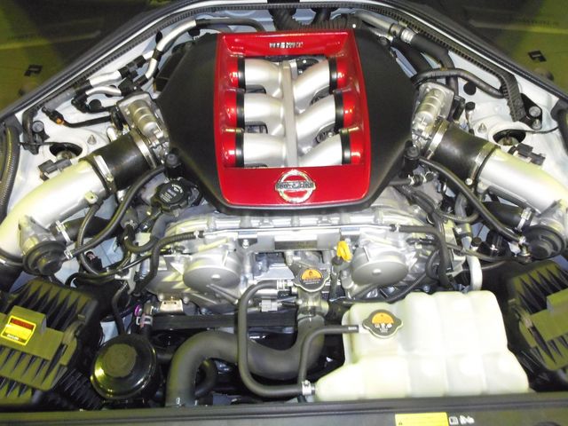 NISSAN GT-R 2020 Image 31