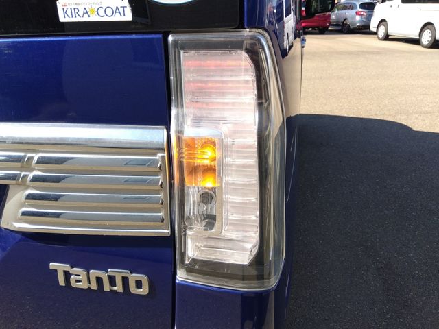 DAIHATSU TANTO CUSTOM 4WD 2016 Image 31