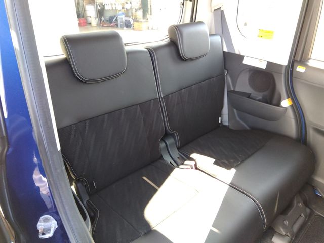 DAIHATSU TANTO CUSTOM 4WD 2016 Image 31