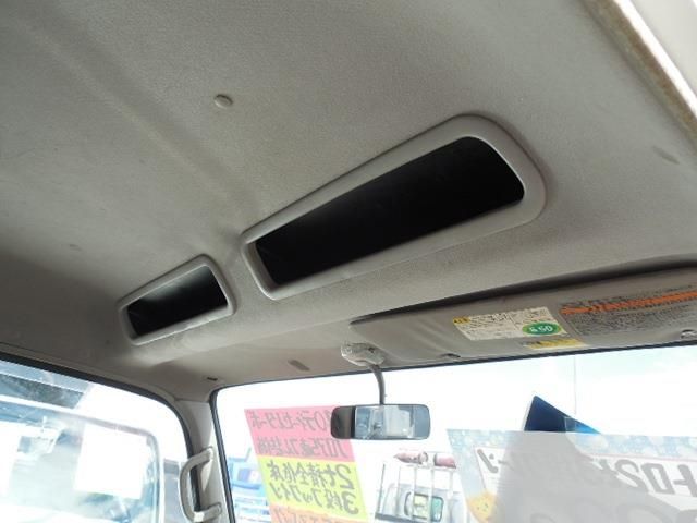 HINO DUTRO 2007 Image 31