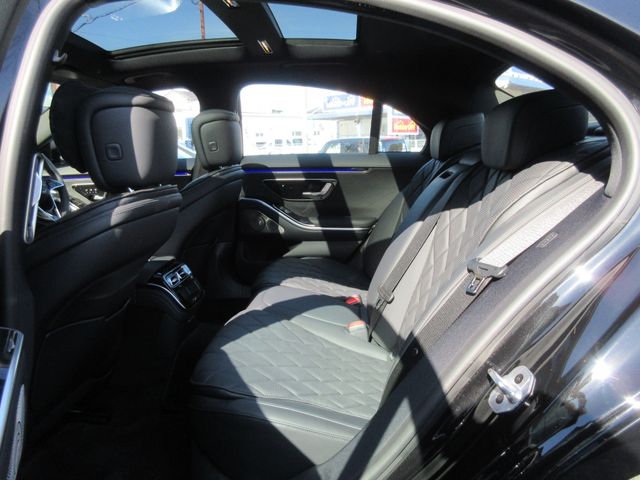 MERCEDES BENZ S CLAS 2024 Image 31