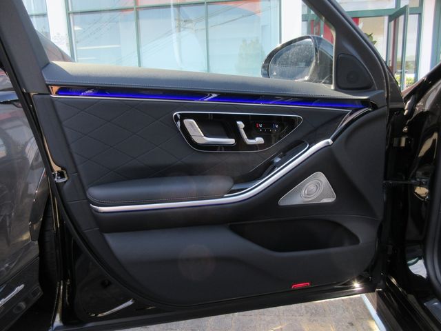 MERCEDES BENZ S CLAS 2024 Image 31