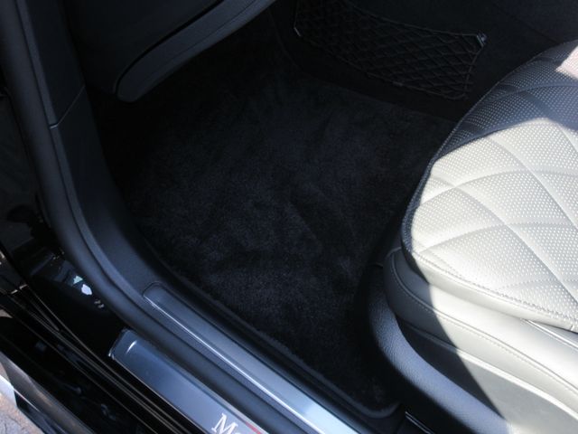 MERCEDES BENZ S CLAS 2024 Image 31
