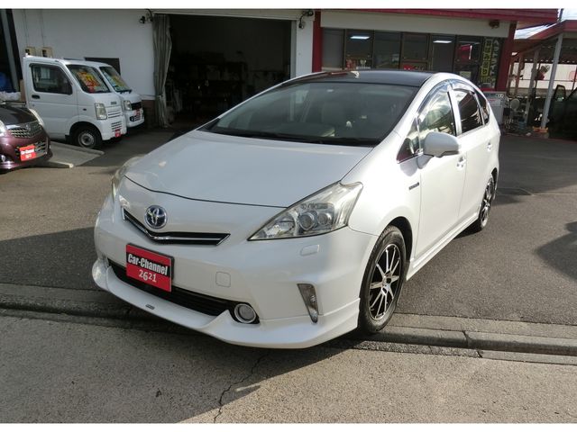 TOYOTA PRIUS ALPHA 2013 Image 31