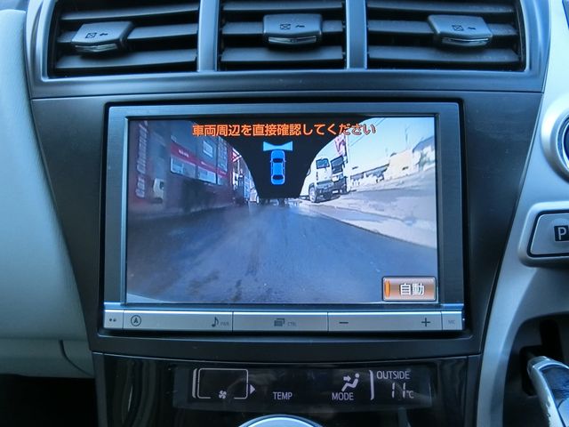 TOYOTA PRIUS ALPHA 2013 Image 31