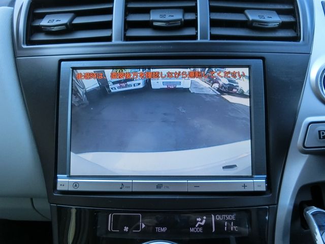 TOYOTA PRIUS ALPHA 2013 Image 31