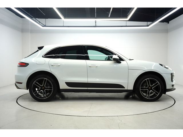 PORSCHE MACAN 2020 Image 31