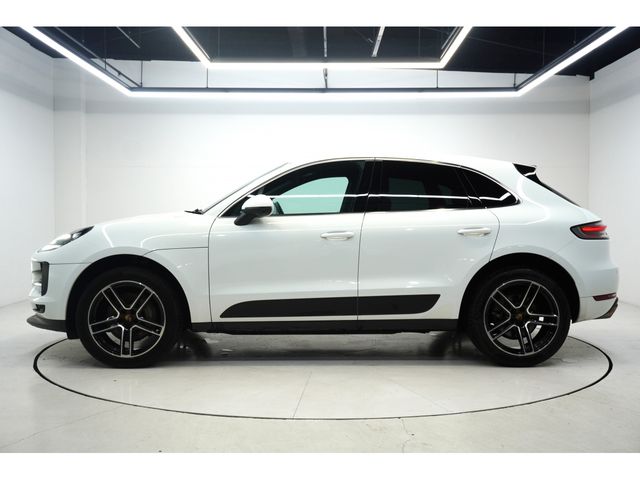 PORSCHE MACAN 2020 Image 31