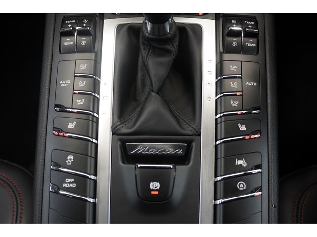 PORSCHE MACAN 2020 Image 31